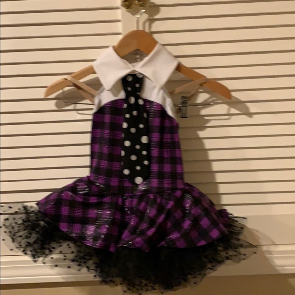 Kids small dance costume.  Great for tap, HH, jazz